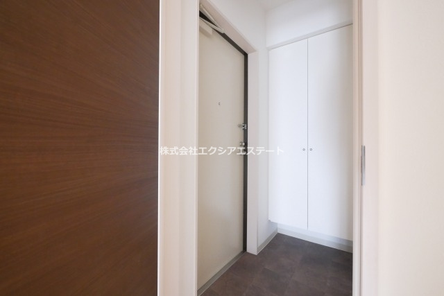 F asecia Notosの玄関