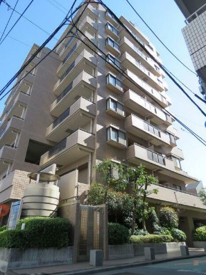 【外観】 | マートルコート東中野グラン | 鉄骨鉄筋コンクリート造のがっちりとした建物。