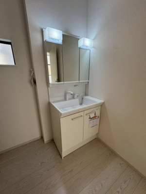 【独立洗面台】 | 名東区大針1期(全5棟) | キャンペーン対象物件です♪詳細は弊社ホームページもしくはスタッフまでお気軽にお問合せ下さいませ♪ お役に立てる自信があります♪