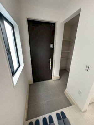 【玄関】 | 名東区大針1期(全5棟) | キャンペーン対象物件です♪詳細は弊社ホームページもしくはスタッフまでお気軽にお問合せ下さいませ♪ お役に立てる自信があります♪