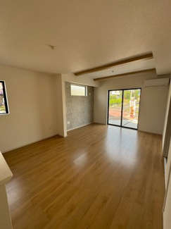 【居間・リビング】 | 名東区大針1期(全5棟) | キャンペーン対象物件です♪詳細は弊社ホームページもしくはスタッフまでお気軽にお問合せ下さいませ♪ お役に立てる自信があります♪