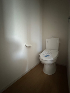 【トイレ】 | 名東区大針1期(全5棟) | キャンペーン対象物件です♪詳細は弊社ホームページもしくはスタッフまでお気軽にお問合せ下さいませ♪ お役に立てる自信があります♪