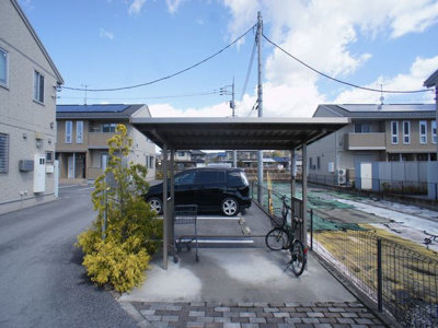 【その他共用部分】 | プライムコートB | 屋根付きの駐輪場があります♪