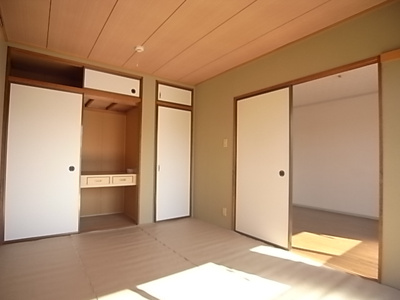 【寝室】 | レジデンス小林