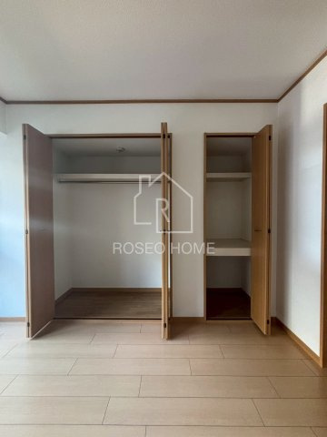メゾンフロールIMAKUBOの収納|同マンション別部屋：参考写真