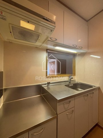 メゾンフロールIMAKUBOのキッチン|同マンション別部屋：参考写真
