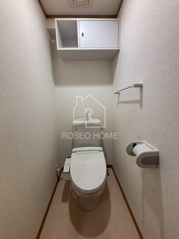 メゾンフロールIMAKUBOのトイレ|同マンション別部屋：参考写真