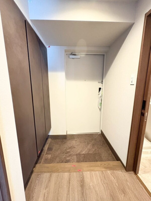 【玄関】 | LUXENA八王子寺町(ラグゼナハチオウジテラマチ)