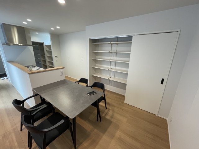 福山市新涯町一丁目　１号地のダイニング