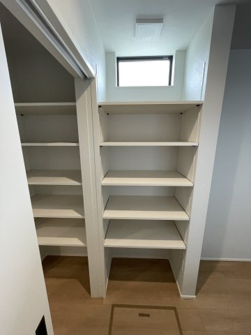 福山市新涯町一丁目　１号地の収納|パントリー