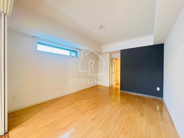 パウゼ堺筋の居間・リビング|同マンション別部屋：参考写真