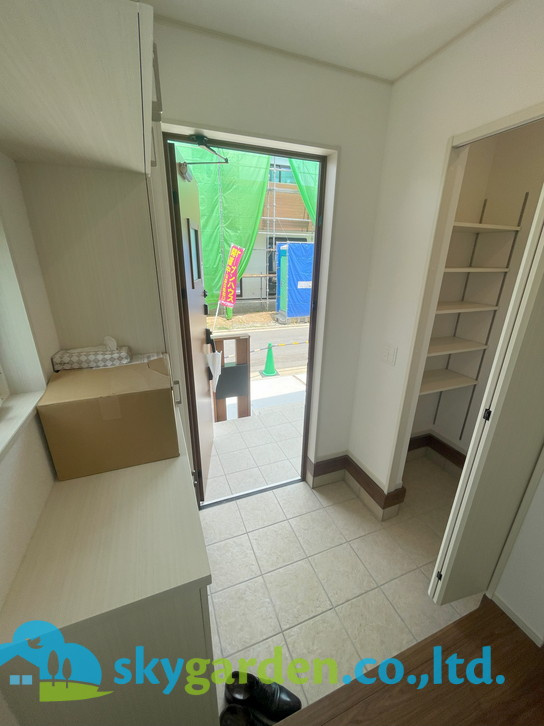 茅ヶ崎市今宿　新築戸建　全8棟8号棟の玄関