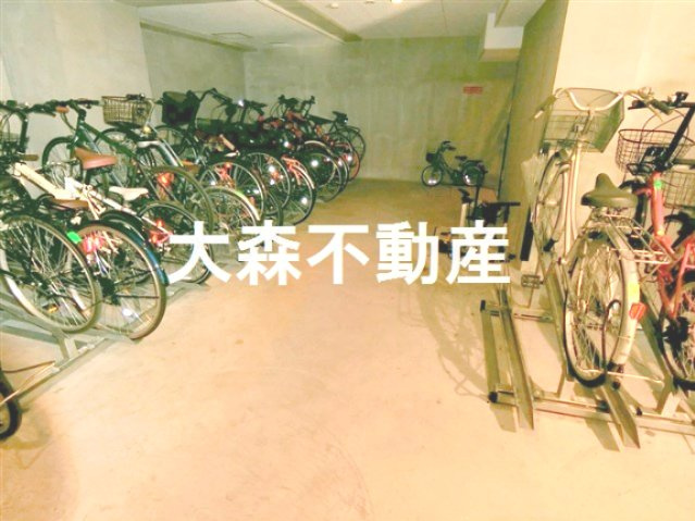 スカイコート品川パークサイドⅡのその他共用部分|屋根付きの駐輪場