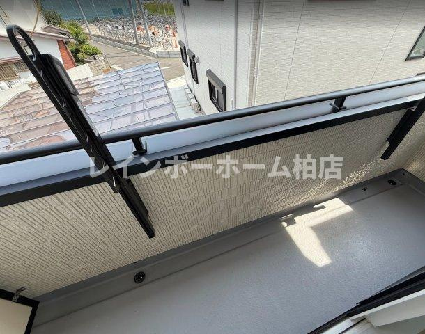 担当エリアのルームアドバイザーが直接対応いたしますのバルコニー|外からの目が気にならないバルコニーで洗濯物が干せます