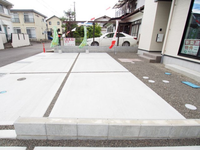 【駐車場】 | Erde　笹木野４期　１号棟