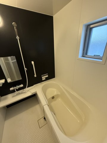 中古戸建　岐阜市旦島中町2丁目　平成27年築の浴室