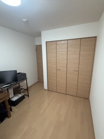 中古戸建　岐阜市旦島中町2丁目　平成27年築の洋室