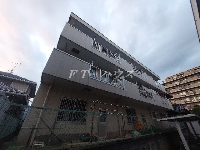 スカイハイツ窪田の外観
