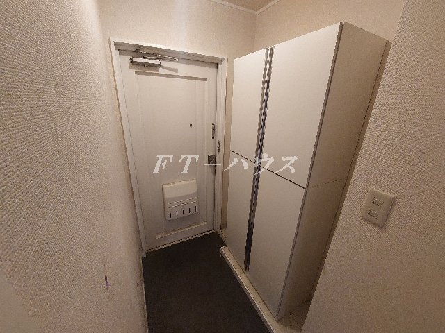 スカイハイツ窪田の玄関