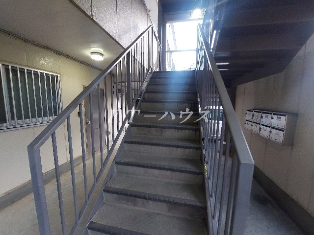 スカイハイツ窪田のロビー