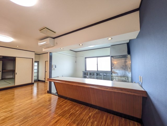 大堂ビルのキッチン