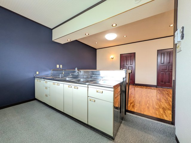 大堂ビルのキッチン