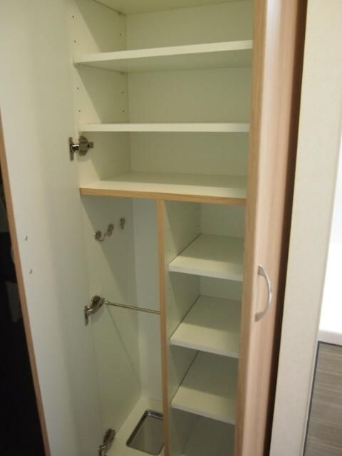 ルーブル両国弐番館の収納