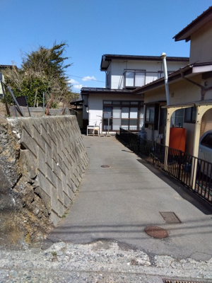 【その他】 | 川岸中１丁目貸家 | 駐車スペース　縦列2台可