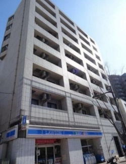 【外観】 | 鉄筋コンクリート造のがっちりとした建物。