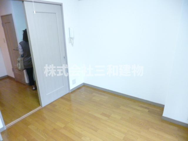 神勇ビルの居間・リビング|同間取り別室の参考写真です