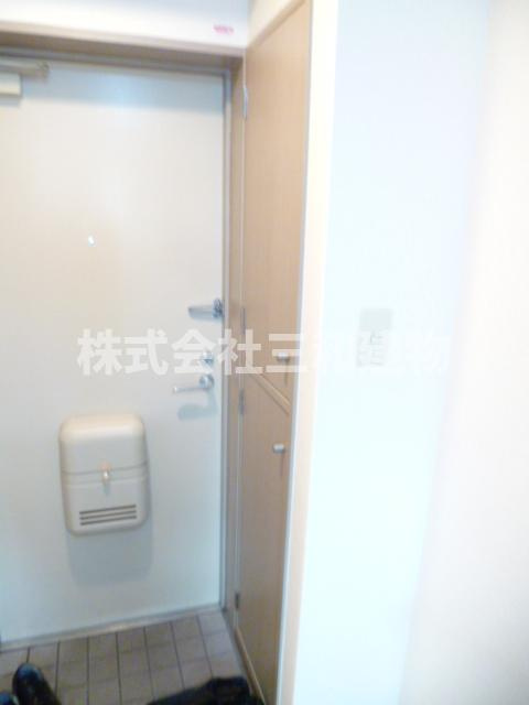 神勇ビルの玄関|同間取り別室の参考写真です