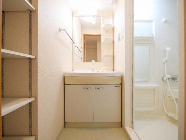 エルセレーノ吹田の洗面所