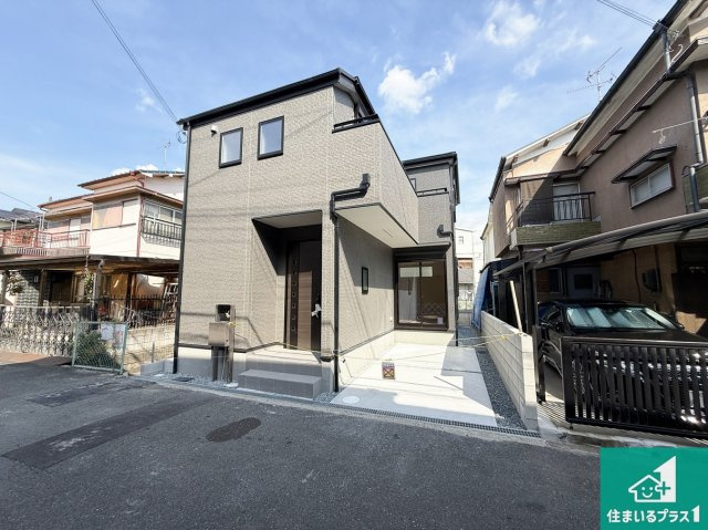 寝屋川市北大利町　第2期　新築一戸建て