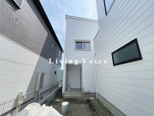 【前面道路含む現地写真】 | 【仲介手数料０円】海老名市杉久保南3丁目　新築一戸建て　全6棟 | 【仲介手数料０円】海老名市杉久保南3丁目　新築一戸建て　全6棟