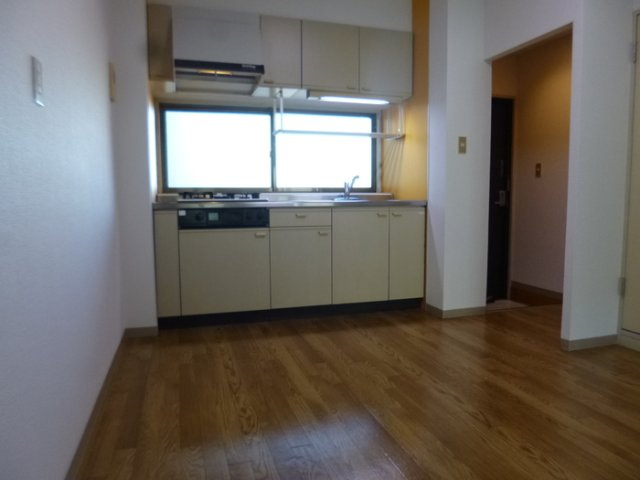 メゾンラフォーレⅡの居間・リビング|他部屋参考写真