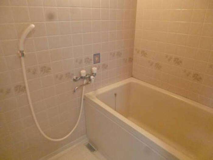 メゾンラフォーレⅡの浴室|他部屋参考写真