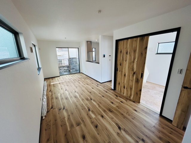 ◆完成済み◆汲沢5丁目 新築戸建 3980万円の居間・リビング