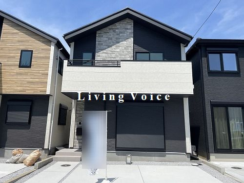 【外観】 | 【仲介手数料０円】綾瀬市深谷中1期　新築一戸建て　2号棟　全3棟 | 2号棟【仲介手数料０円】綾瀬市深谷中1期　新築一戸建て　全3棟