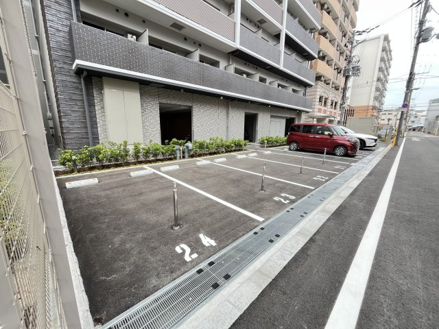 【駐車場】エスリード新大阪ザ・プレミアEAST