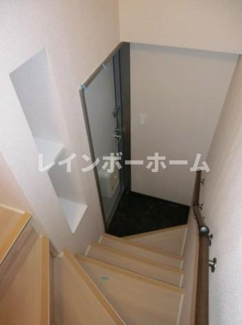 ヴィラセゾン船橋本町の玄関