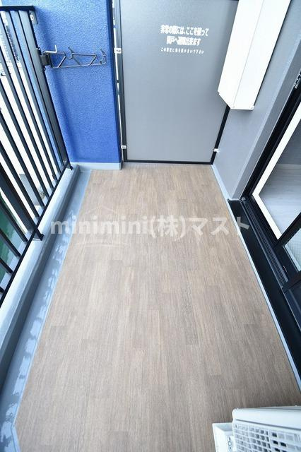 エグゼ堺筋本町のバルコニー