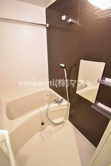 エグゼ堺筋本町の浴室