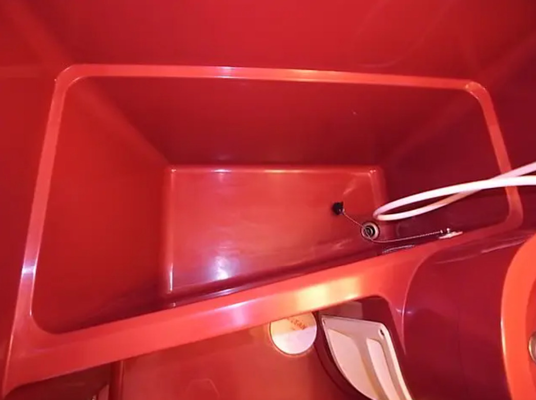 京都市伏見区深草泓ノ壺町　一棟マンション　近鉄伏見駅徒歩約２分の浴室