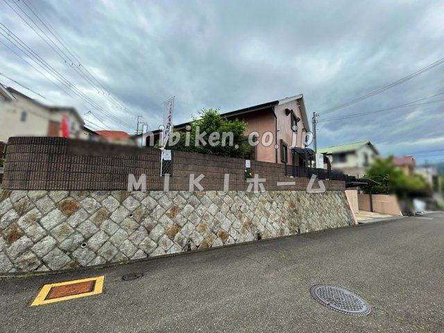 箕面市小野原西３丁目　中古戸建の外観