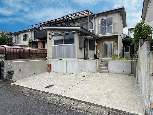 岩倉中在地町 中古テラスの外観