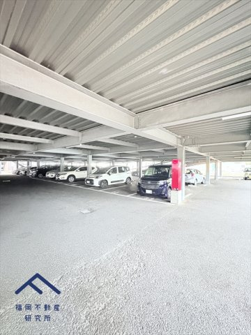 グランド・ルー博多南ガーデネッセの駐車場