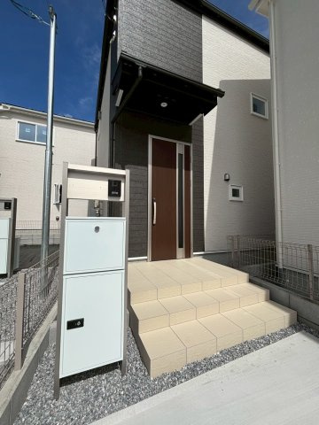 北葛飾郡松伏町　田中3丁目　新築戸建　全8棟の玄関|玄関です