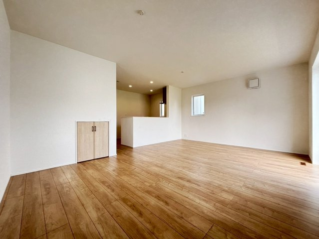 北葛飾郡松伏町　田中3丁目　新築戸建　全8棟の居間・リビング|使いやすい居間です