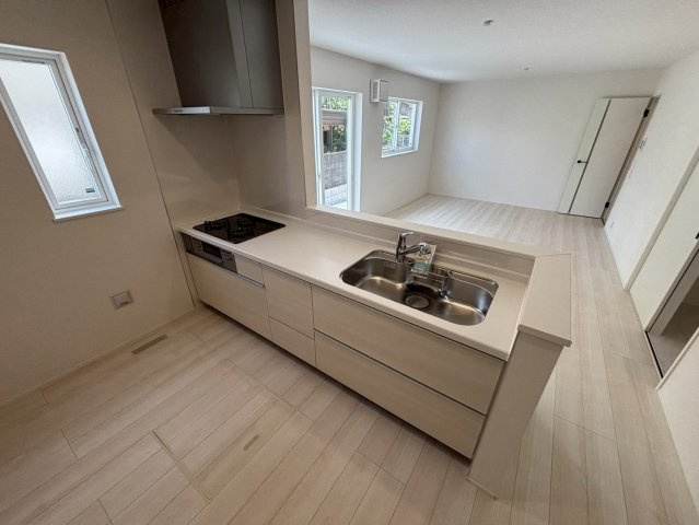 北葛飾郡松伏町　田中3丁目　新築戸建　全8棟のキッチン|使いやすいキッチンです