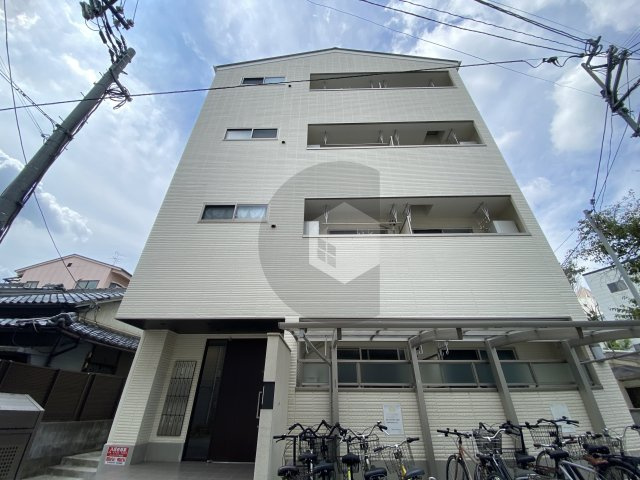 ファンライフ小阪の外観